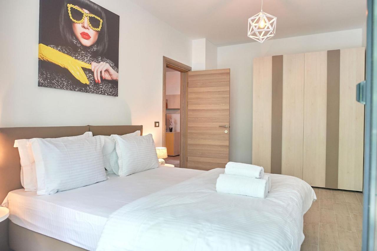 Fanta Sea Apartament Spa N Pool Beach Resort นาโวดาริ ภายนอก รูปภาพ