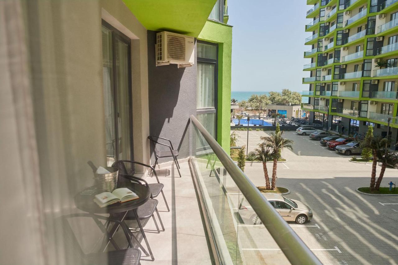 Fanta Sea Apartament Spa N Pool Beach Resort นาโวดาริ ภายนอก รูปภาพ