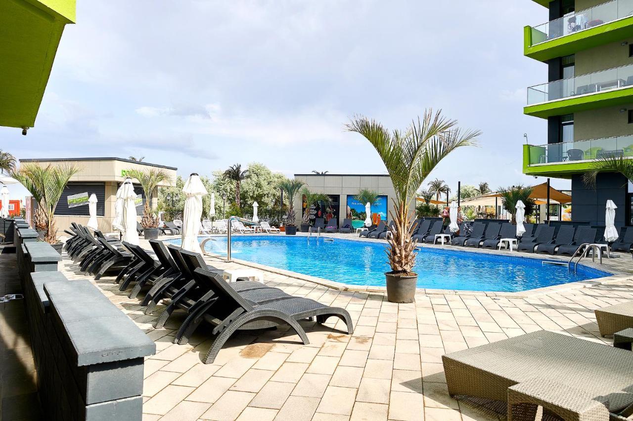 Fanta Sea Apartament Spa N Pool Beach Resort นาโวดาริ ภายนอก รูปภาพ